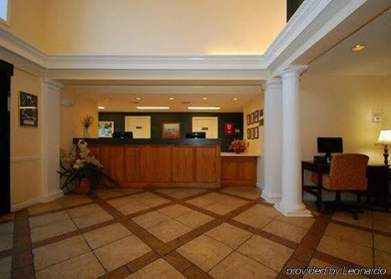 Quality Inn 2*